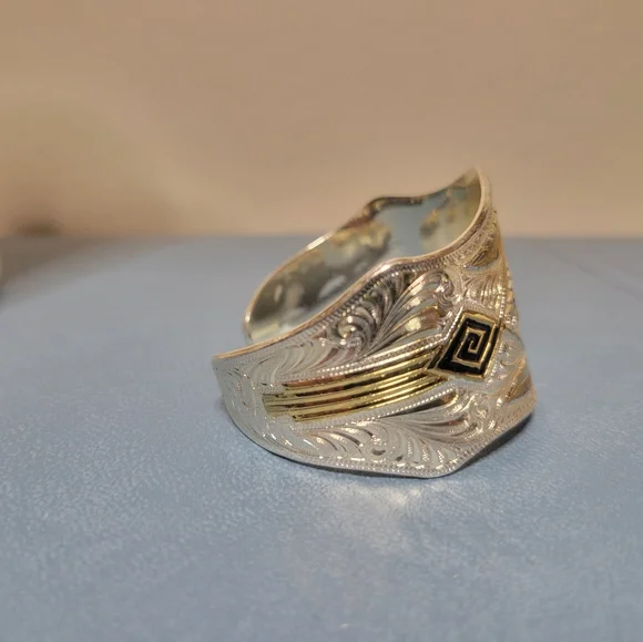 Beautiful Montana Silversmith Cuff Bracelet - Picture 3 of 5
